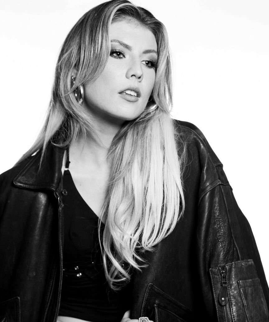Dasha Novotny Is So Adorable& Sexy!HowLoveToEatThat🐱Out Of That Tall Blonde Bombshell Hottie Pt2 #JeWMYRaf