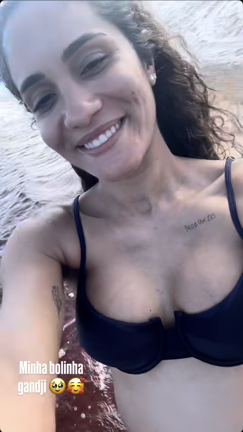Grávida Gostosa na Praia #kPcGGLsp