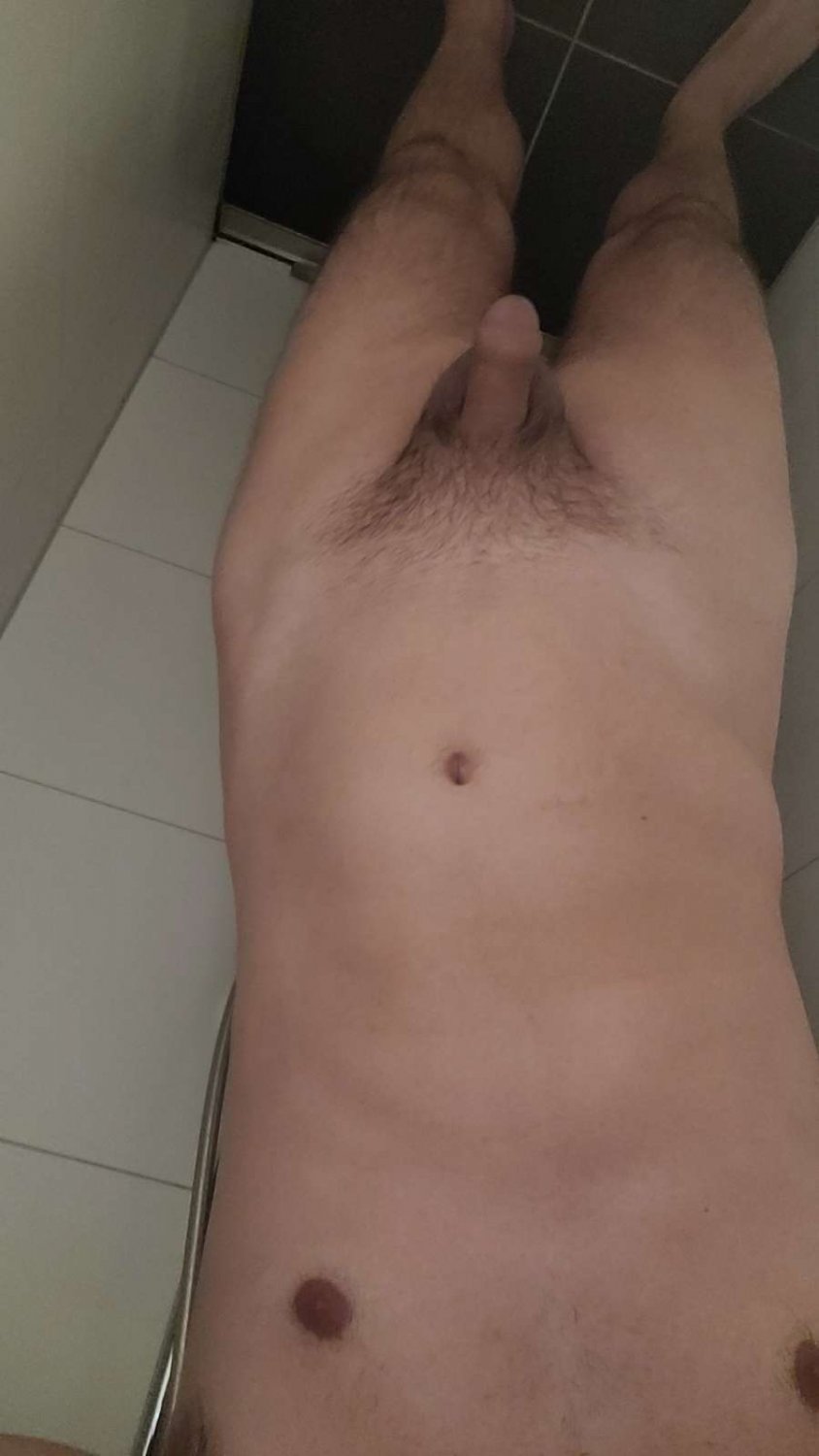 Tiny 11cm/4in dicklet slut. Snap ben_edikt18 #MSkdrelC