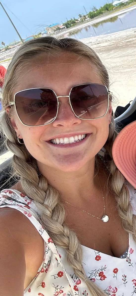 Gorgeous blonde milf. Disc big.g.1332 tele big_g_32 #3ObQ0G2q