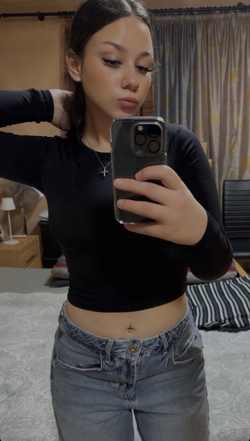 Send me your tribs schickt mir eure Tributes here or Session :11 #DYNxXNJb