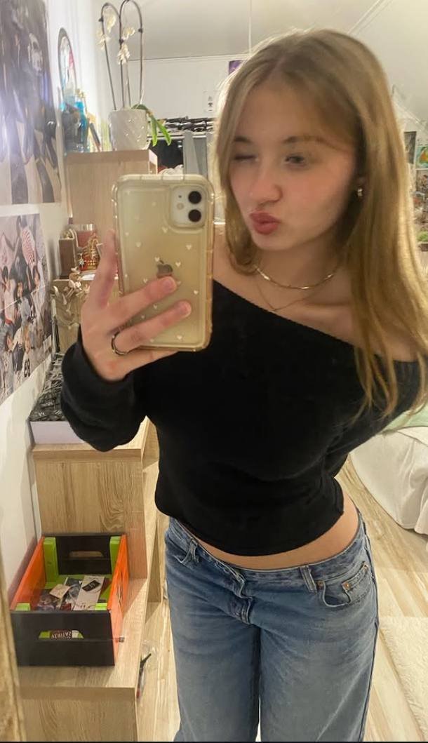 Send me your tribs schickt mir eure Tributes here or Session :11 #ywkGUL3R